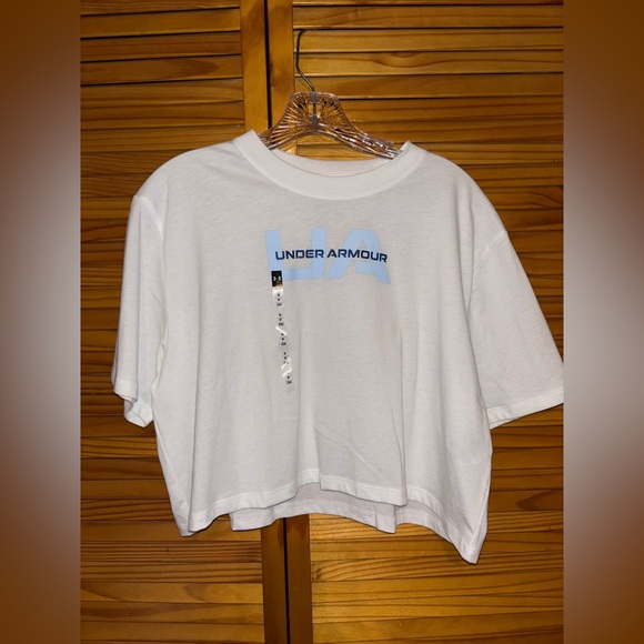Under Armour White Logo Crop Tee - Picture 2 of 2